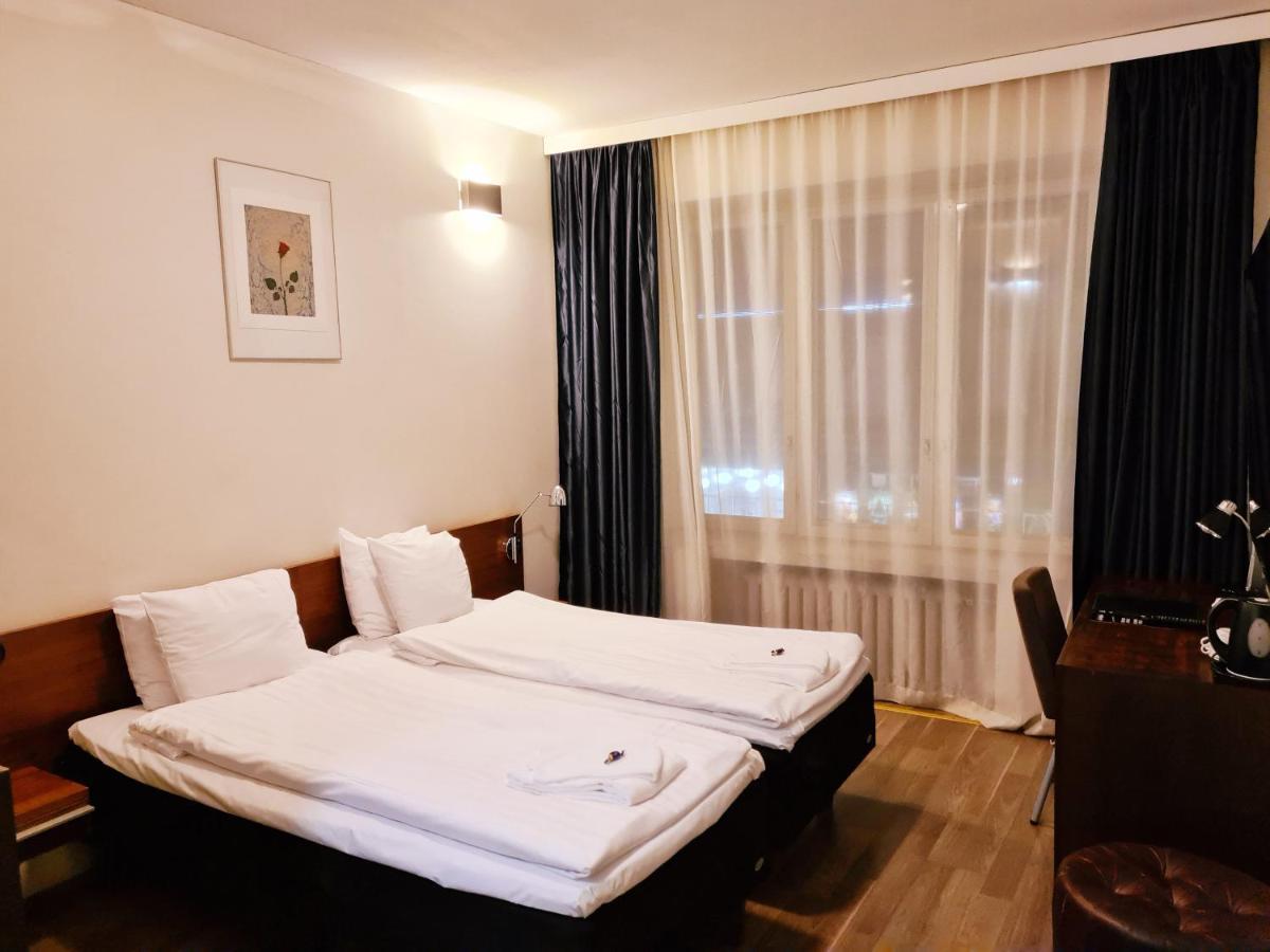Hotel Midpoint Helsinki Extérieur photo