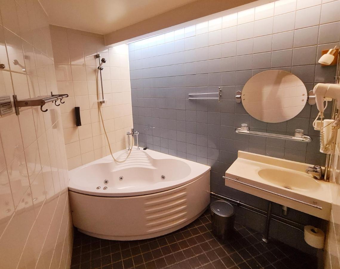 Hotel Midpoint Helsinki Extérieur photo
